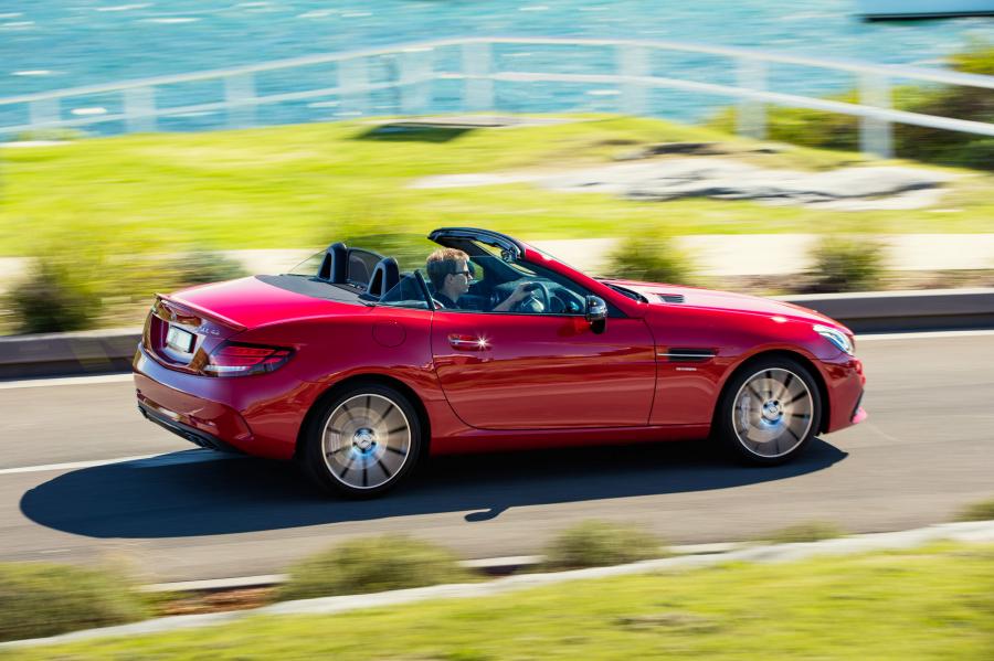  Mercedes-AMG SLC43 2016 года  (AU) (фото 4 из 15)